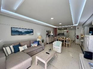 VILAMOURA MARINA MAR 2 WITH POOL by HOMING Apartment in Quarteira