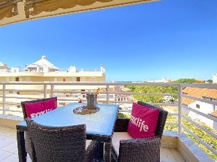 VILAMOURA CENTRAL 6 WITH POOL by HOMING Apartment in Quarteira