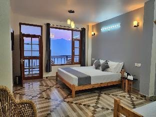 The Halt @Narkanda Rooms & Rooftop Cafe Vacation rental in Himachal Pradesh