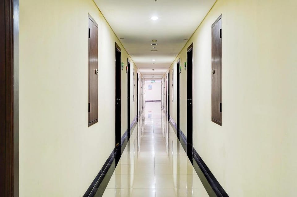 OYO 93369 Apartemen Gateway Cicadas By Qq Rent 2 Hotel in Bandung