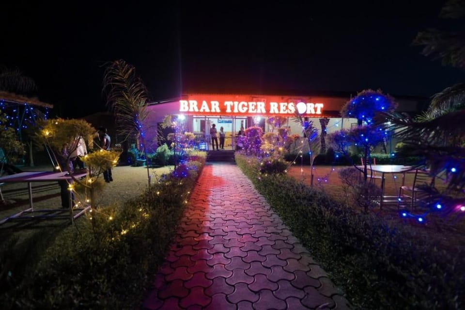 Brar Tiger Resort Corbett Hotel in Uttarakhand