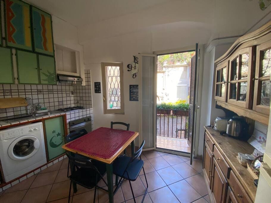 Over the Roman ruins Apartment in Rome