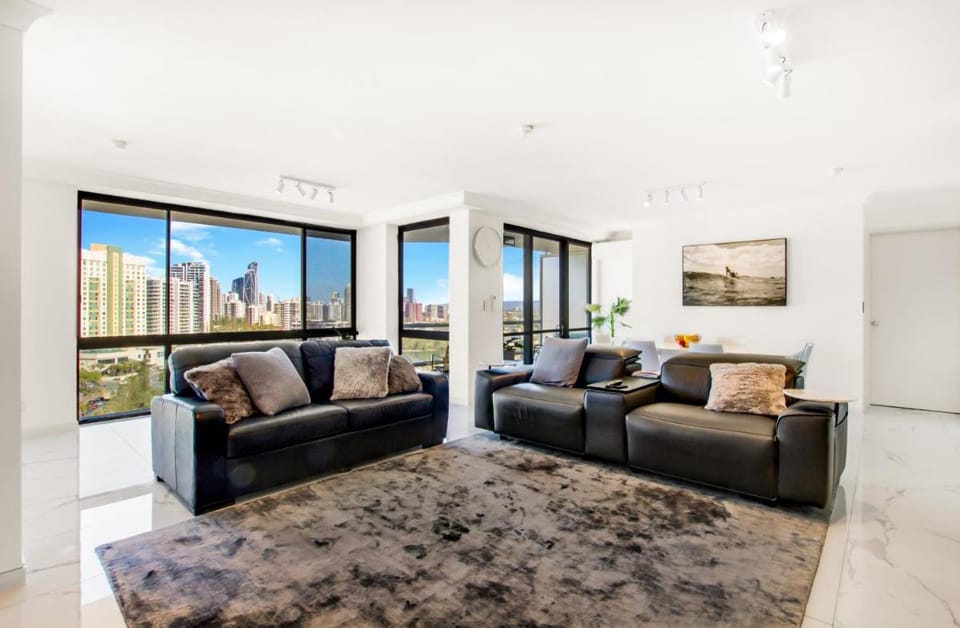 Luxurious 2BR Surfers Paradise Getaway Vacation rental in Surfers Paradise