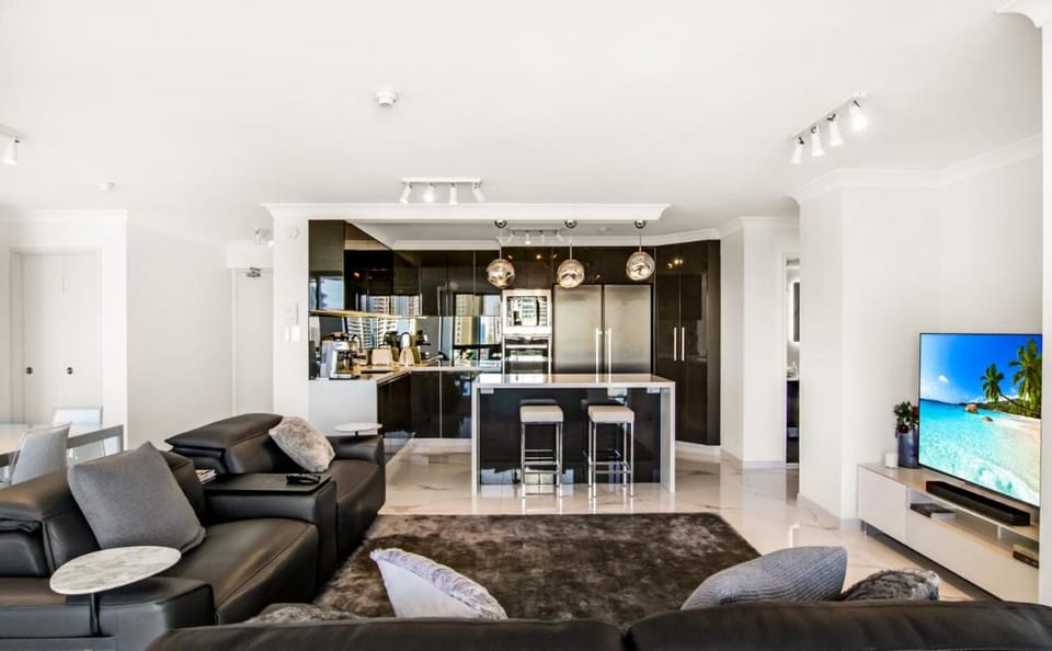 Luxurious 2BR Surfers Paradise Getaway Vacation rental in Surfers Paradise
