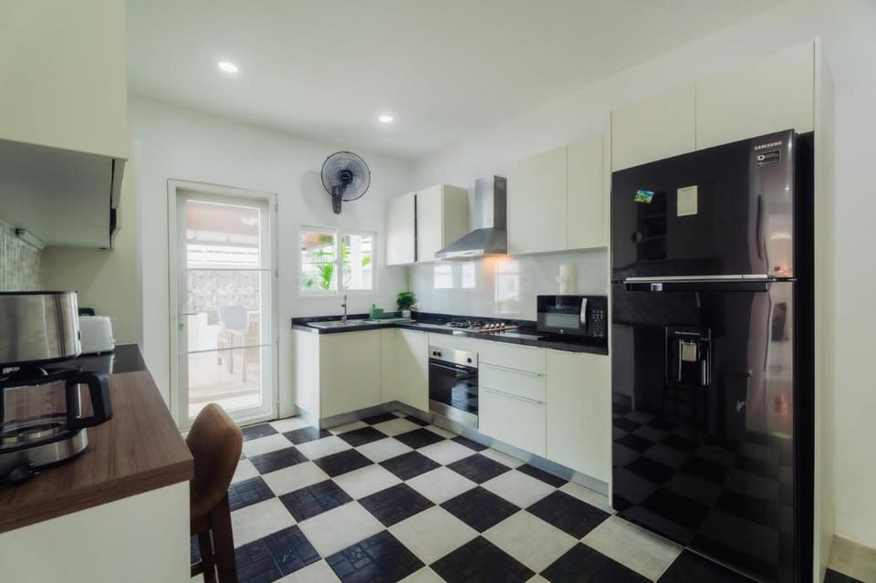 50% Off Jasmine Villa, 5 Minutes To Nai Harn Beach Villa in Rawai
