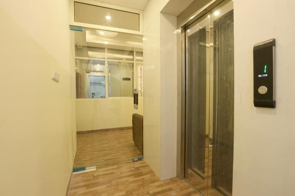 Plazzo Prime Plaza Hotel in New Delhi