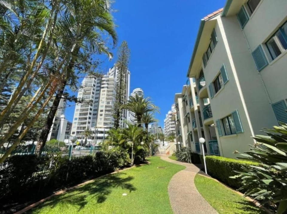 Central 1B Apartment in the Heart of Broadbeach! - Hosted by Coastal Letting Co. Apartment in Gold Coast