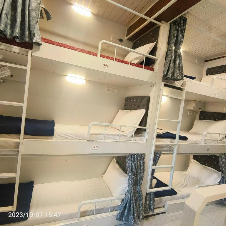 Marol Metro Dormitory Hotel in Mumbai