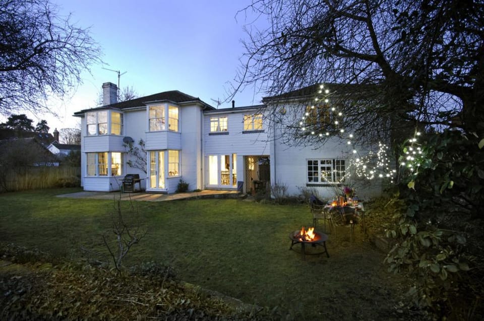 Montpellier House, Centrally Located, Large Garden - From £300 Per Night Apartment in Henley-on-Thames