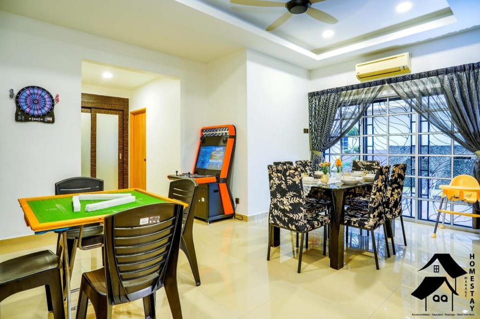 Lux. Spacious Private Pool Villa-Homestay Seremban Vacation rental in Negeri Sembilan, Malaysia