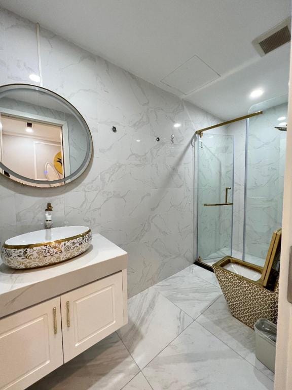 Vincom Royal City, 72 Nguyen Trai, Thanh Xuan, Hanoi Apartment in Hanoi