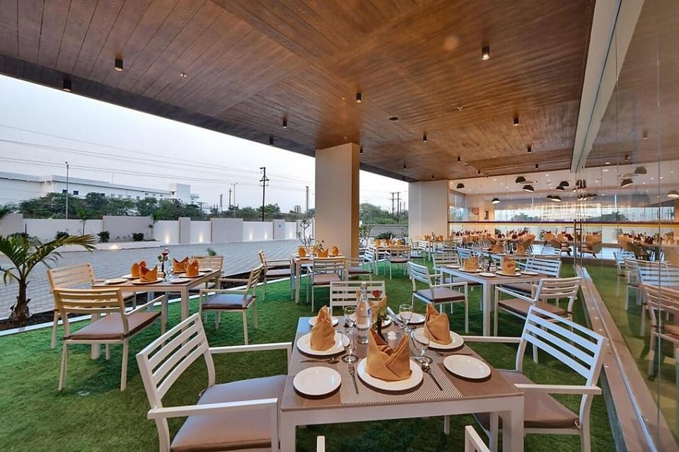Click Hotel Pithampur Hotel in India