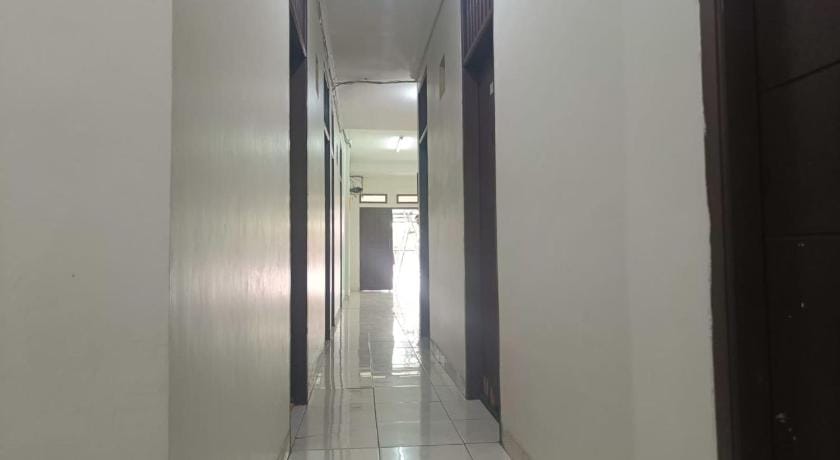 Kost Griya Asri Hotel in Jakarta