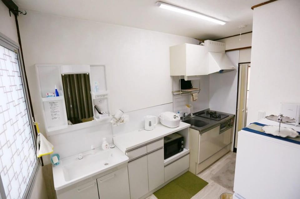 JR Yamanote in 6 min/3LDK with 2bath/Max 10ppl Vacation rental in Japan