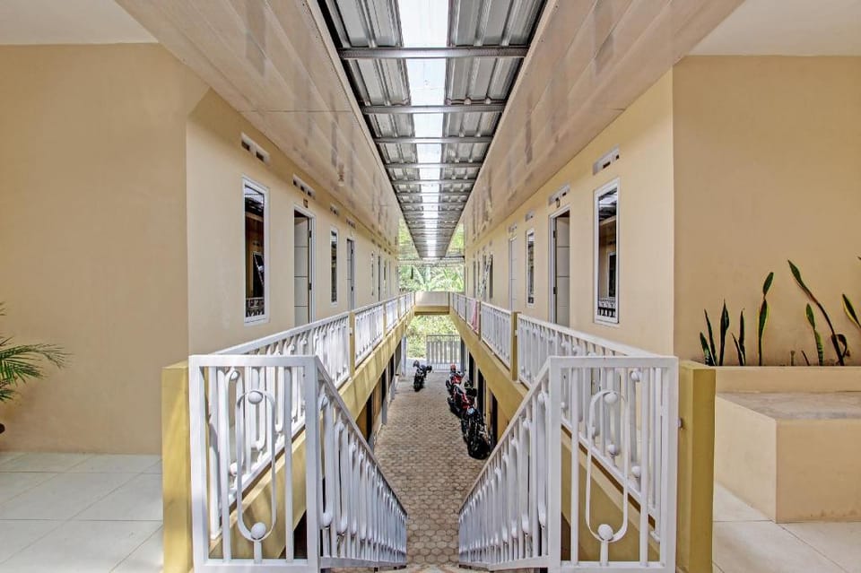 OYO Life 93034 Ayri Home Hotel in Indonesia