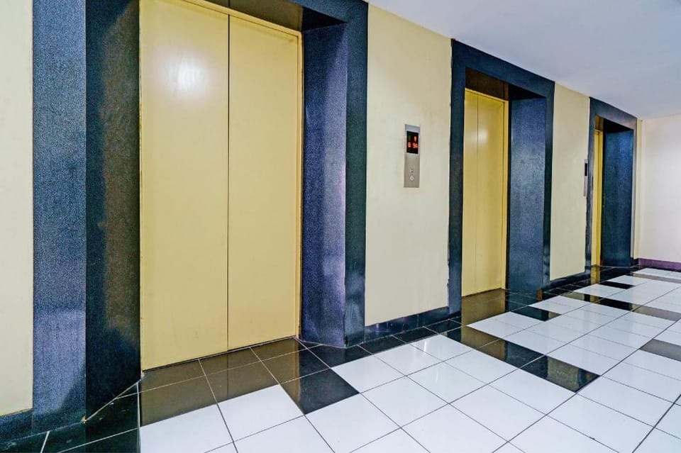 OYO Life  93030 Apartement Gateway Cicadas By Inpro Hotel in Bandung