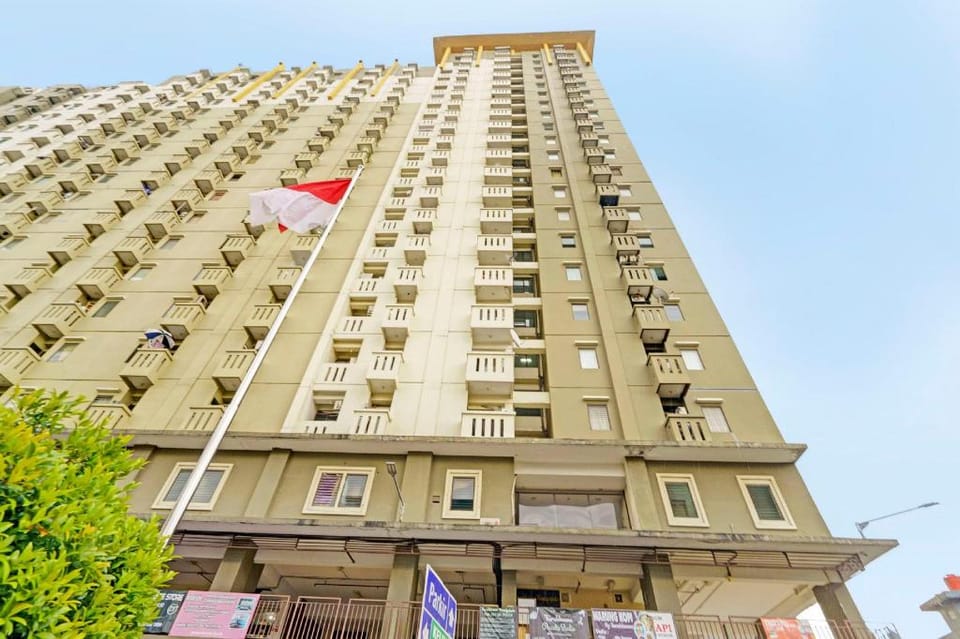 OYO Life 92993 Apartement Gateway Cicadas By MGM Property Hotel in Bandung