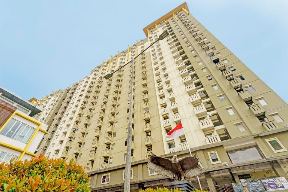 OYO Life  92976 Apartement Jarrdin By Apato Hotel in Bandung