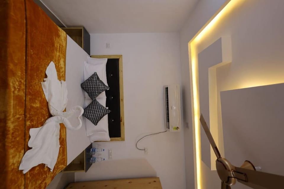 HOTEL THE QUEEN Jawalamukhi Hotel in Himachal Pradesh