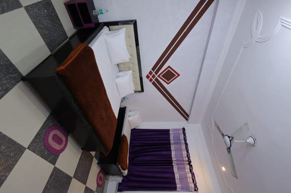 HOTEL THE QUEEN Jawalamukhi Hotel in Himachal Pradesh