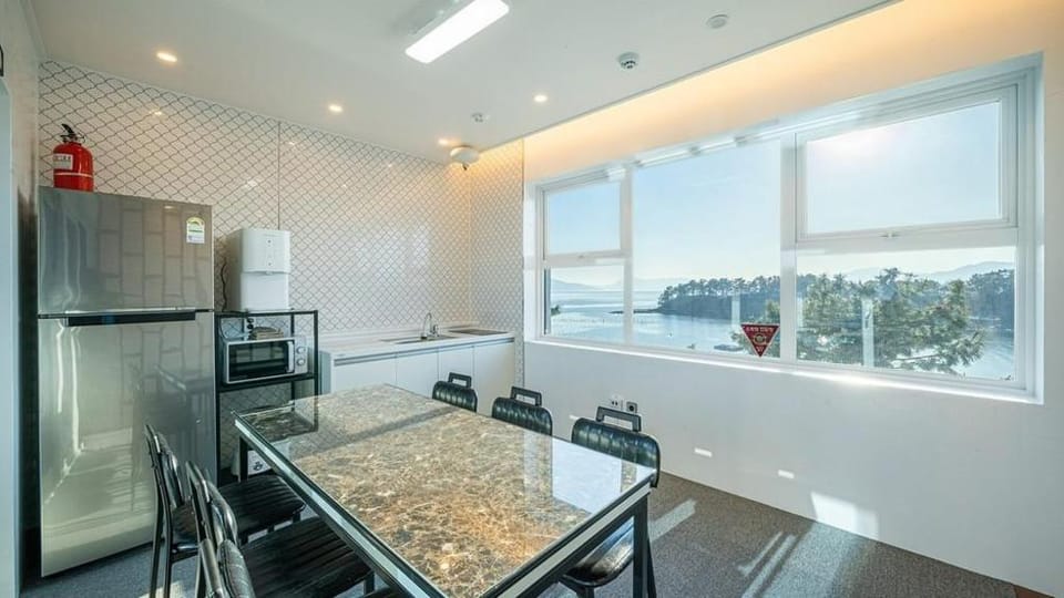 Sacheon Azure Pool Villa Bed and Breakfast in South Korea