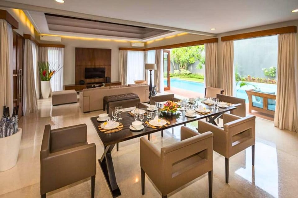 Beautiful 3 BR Private Pool Villa AN22B Villa in Kuta