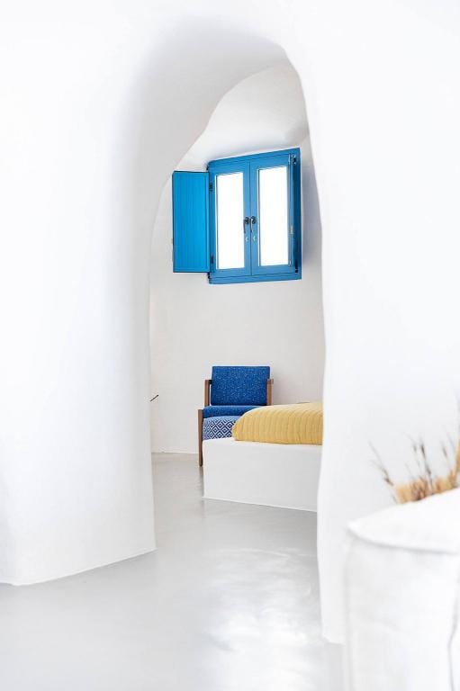 Christos Honeymoon Suite Apartment in Thera
