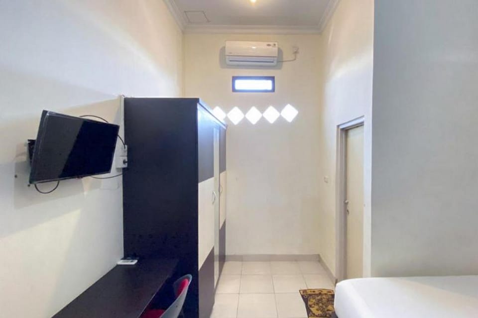 RedDoorz Syariah @ Jalan Jendral Sudirman Pekanbaru Hotel in West Sumatra, Indonesia