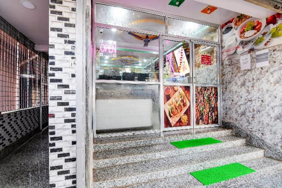 Hotel O Joy Maa Tara Hotel & Restaurant Hotel in Kolkata
