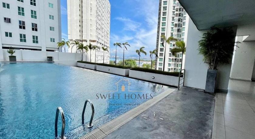 HolidayCozy StraitsGardenSuite Penang#6pax#family Apartment in George Town