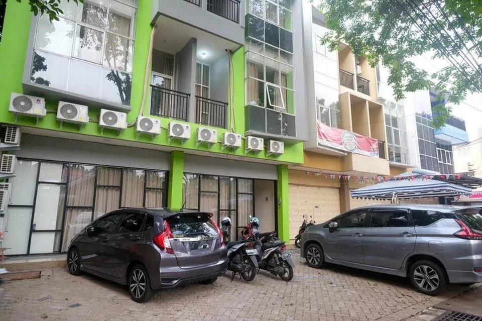 Urbanview Hotel AVA near Akademi Kepolisian Semarang Hotel in Indonesia