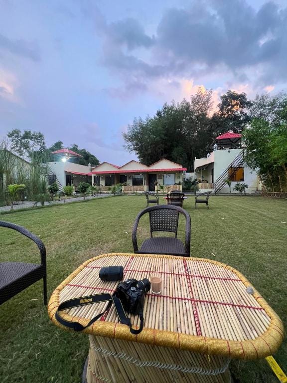 Hotel Rann Meadows Ranthambhore Hotel in Rajasthan
