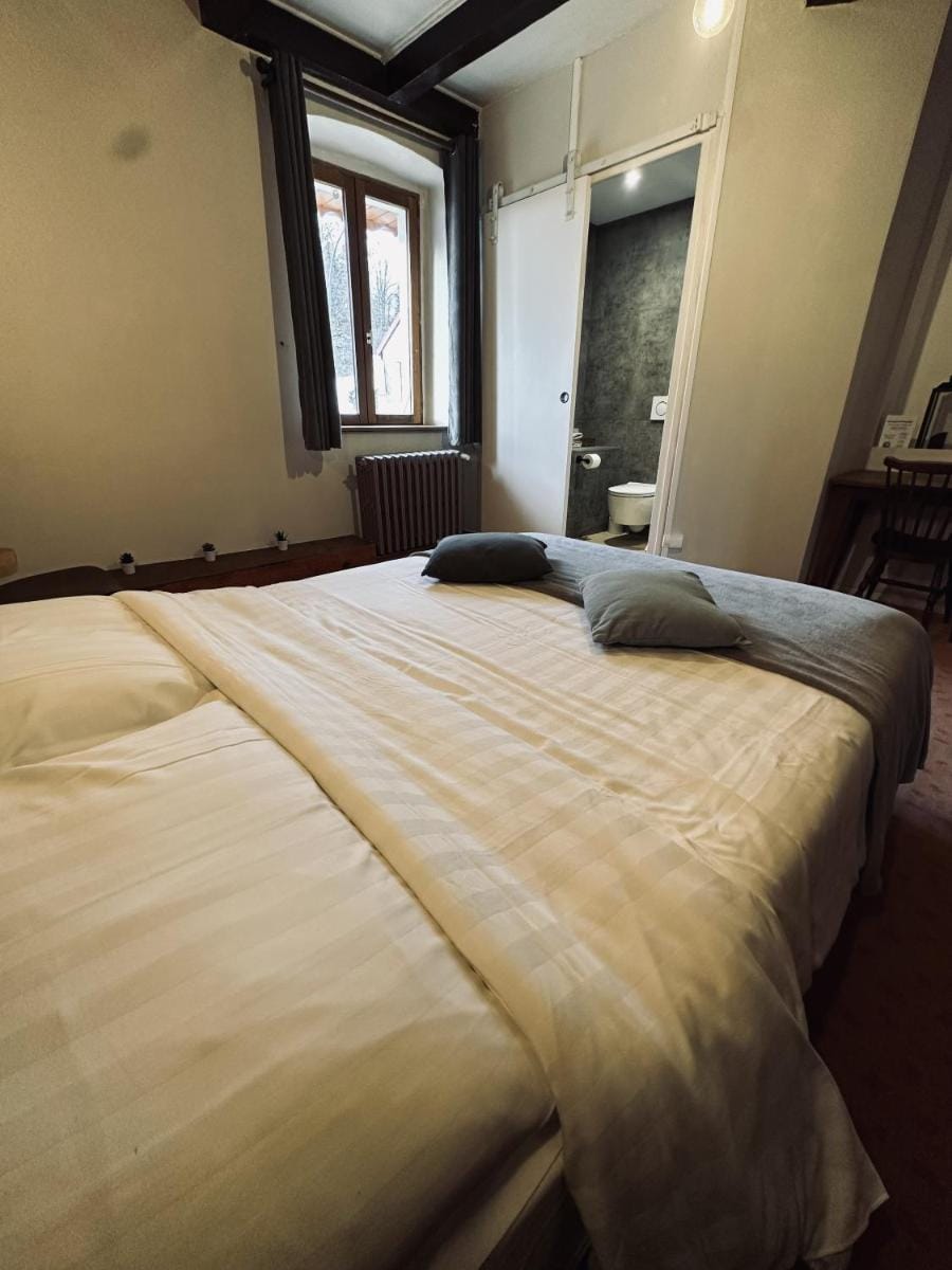 Auberge La Cléa Bed and Breakfast in Haute-Savoie