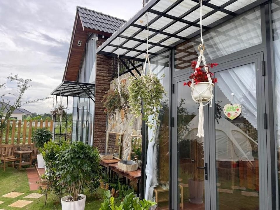 Lake house in Bảo Lộc Vacation rental in Lâm Đồng