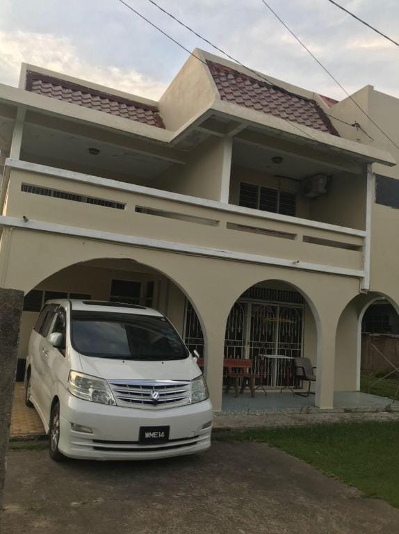 Dhia Azmira Homestay Vacation rental in Terengganu, Malaysia