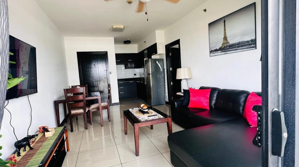 Perfectly Located 1 Bed Condo Apartment in Angeles