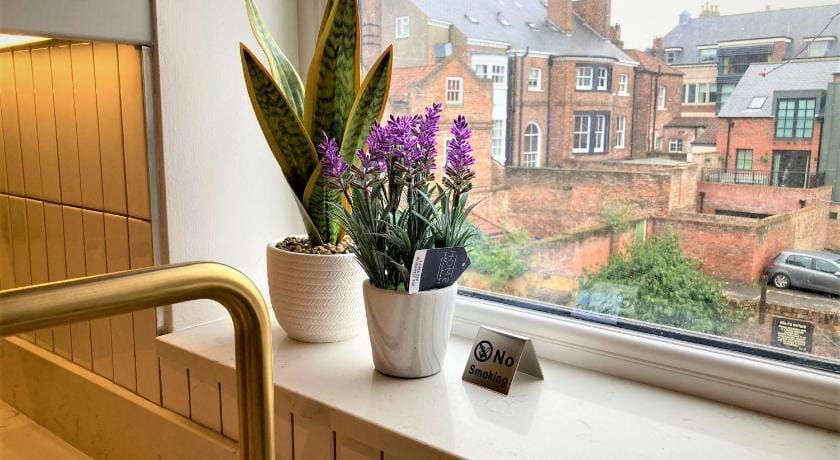 Escape 2 Unwind, Minster Retreat - Sleeps 5 Apartment in York