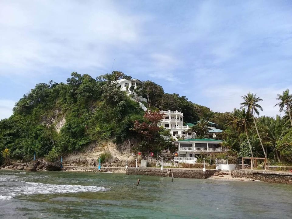 Norbert’s Lodge Apartment in Puerto Galera