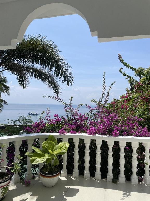 Norbert’s Lodge Apartment in Puerto Galera