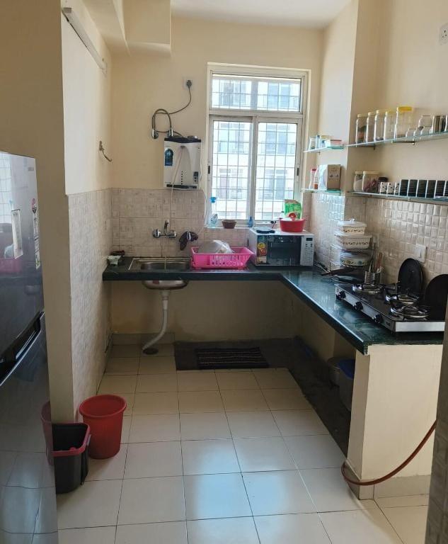 Home away from home Apartment in Noida