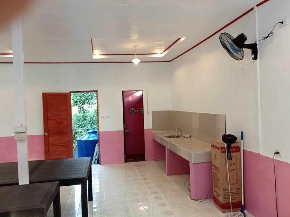 Simple&Spacious place with pool. Vacation rental in Davao City