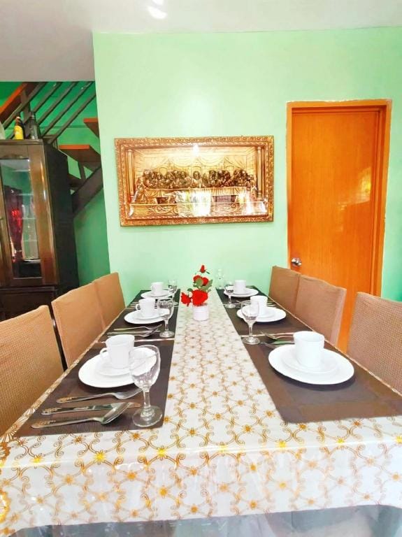 Family Friendly Entire House with Wi-Fi & Netflix Vacation rental in Central Visayas