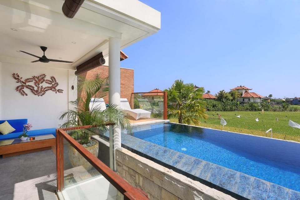 Pool villa surrounded by paddy fields 2bdr Vacation rental in North Kuta