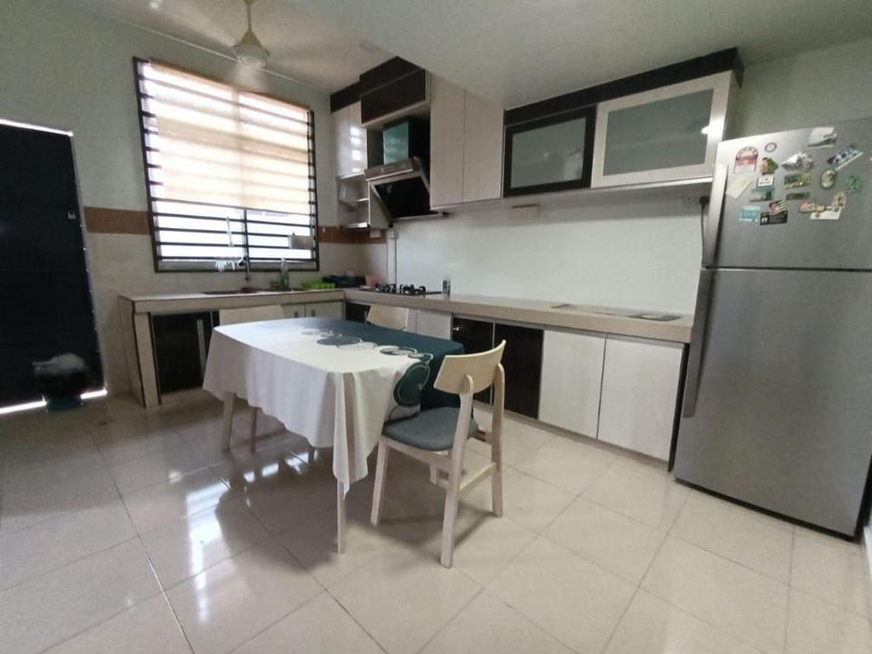 Kaseh Asiah Homestay (Muslim Only) Vacation rental in Terengganu, Malaysia