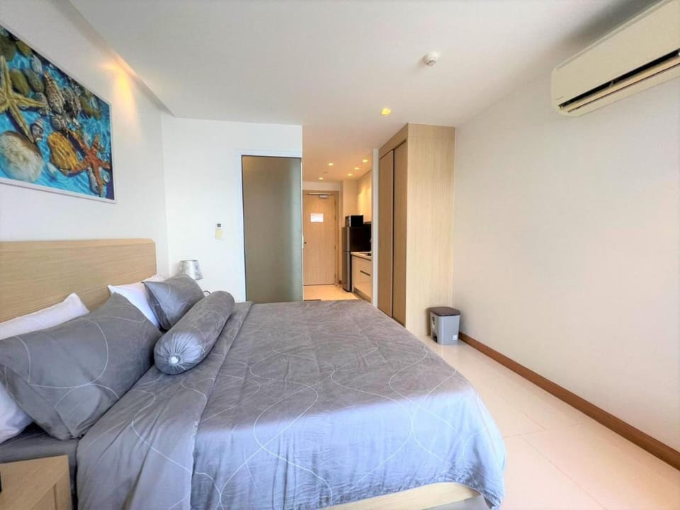 Maroon Studio at the beachfront Apartment in Rawai