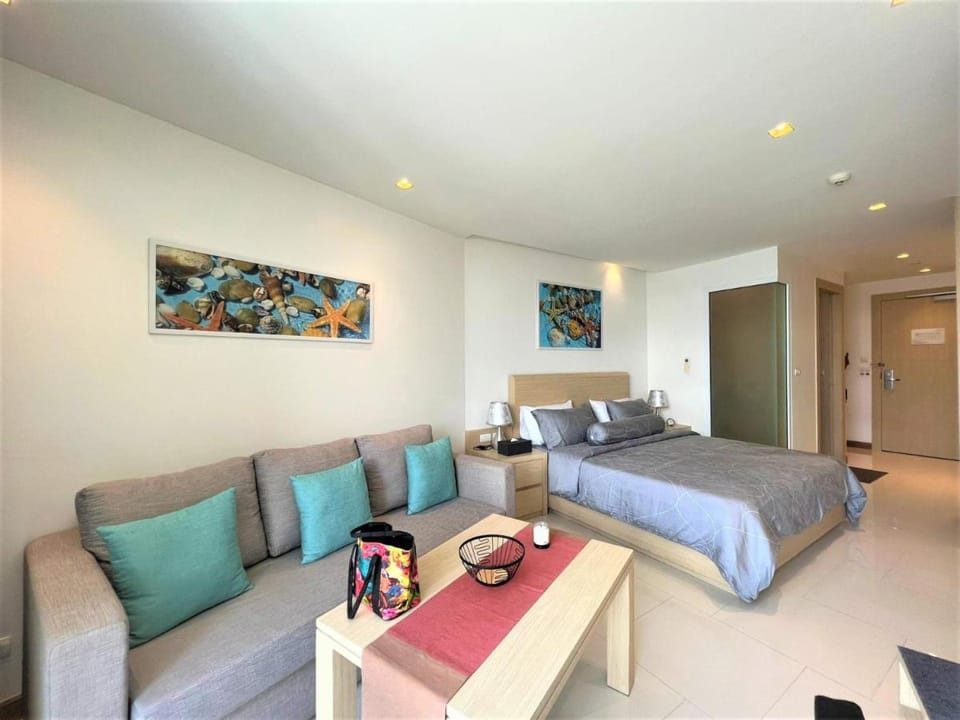 Maroon Studio at the beachfront Apartment in Rawai