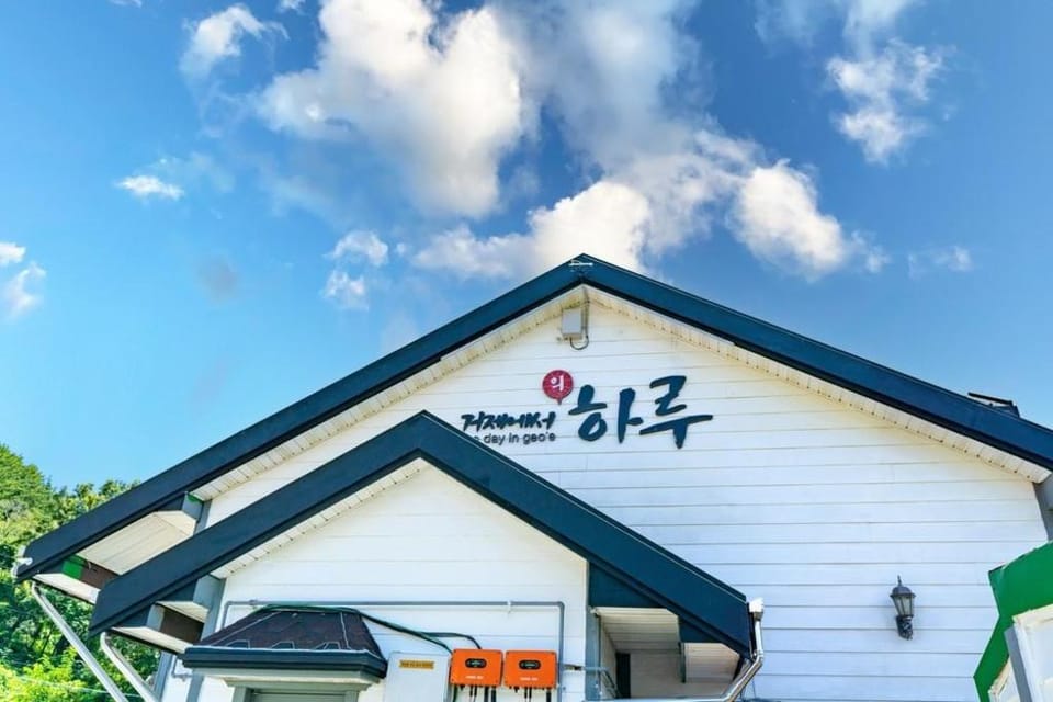 Geojeaeseoui Haru Bed and Breakfast in South Korea