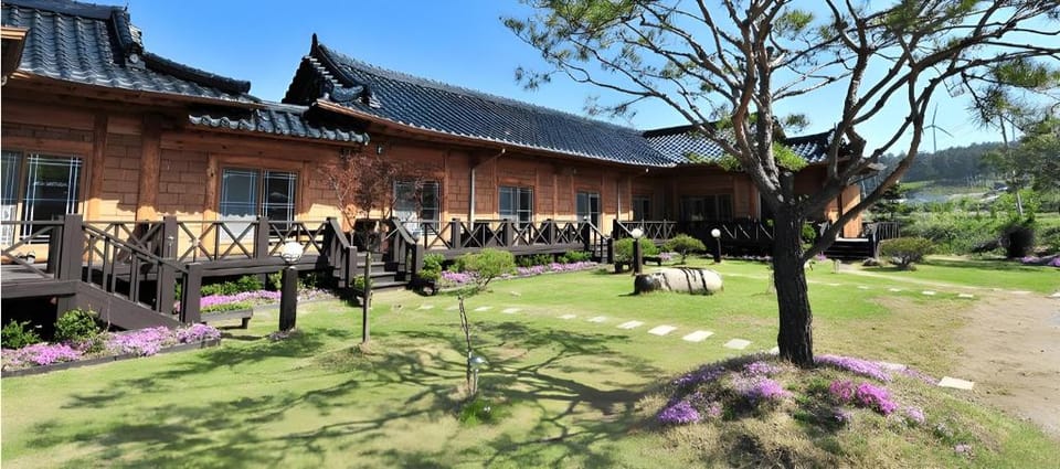 Baekdam Mountain Valley Pension Bed and Breakfast in South Korea