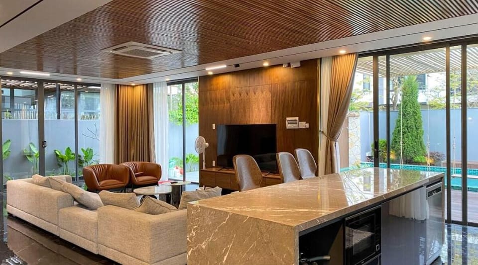 SC Luxury 4Bedrooms Pool Villa Villa in Da Nang