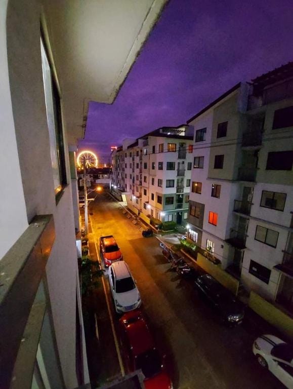 Magical Staycation Condo near Enchanted Kingdom  Apartment in Santa Rosa